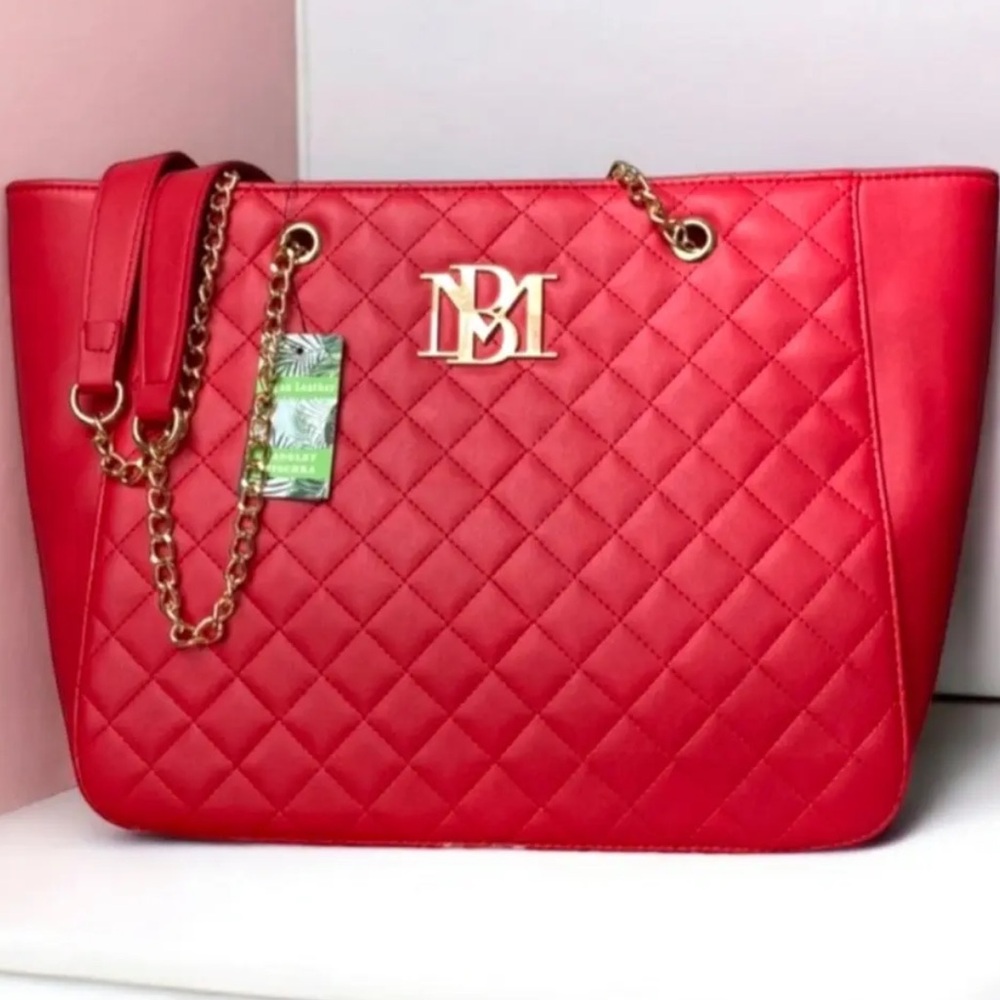 Badgley Mischka Large Red Quilted Shoulder Bag with Gold Chain ❤️ - Picture 12 of 16